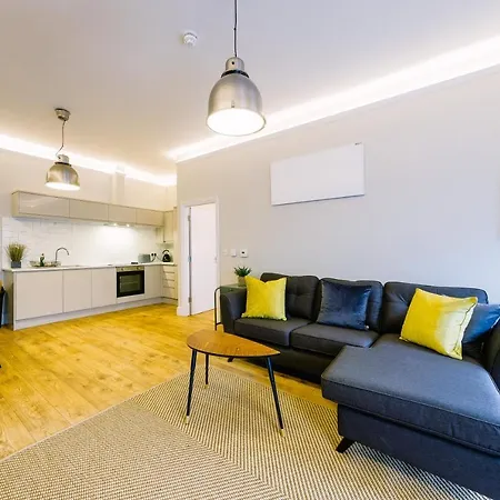 One Bedroom In Gloucester Road North * 브리스틀