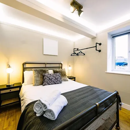 Brand New One Bedroom In A Fantastic Location *