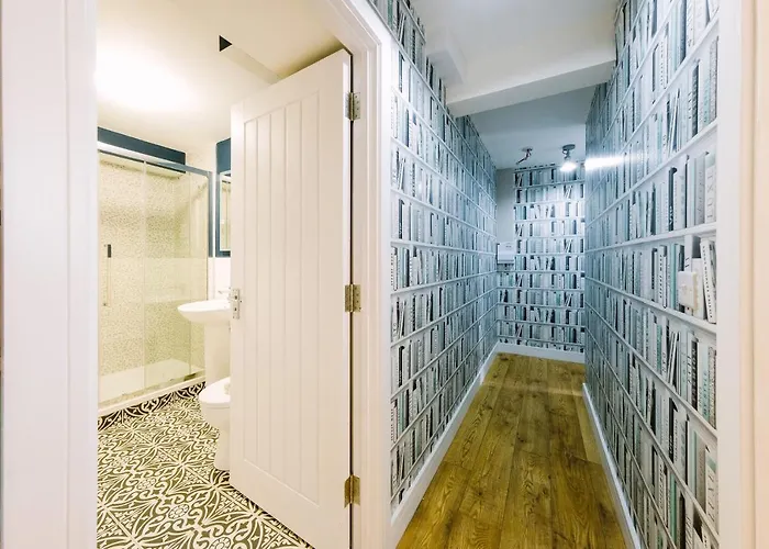 Apartment One Bedroom In Gloucester Road North *