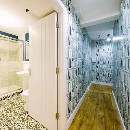 公寓 One Bedroom In Gloucester Road North *