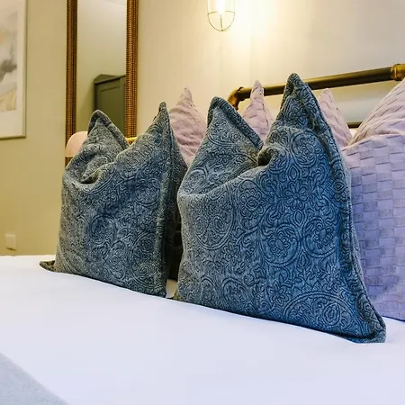 One Bedroom In Gloucester Road North 布里斯托