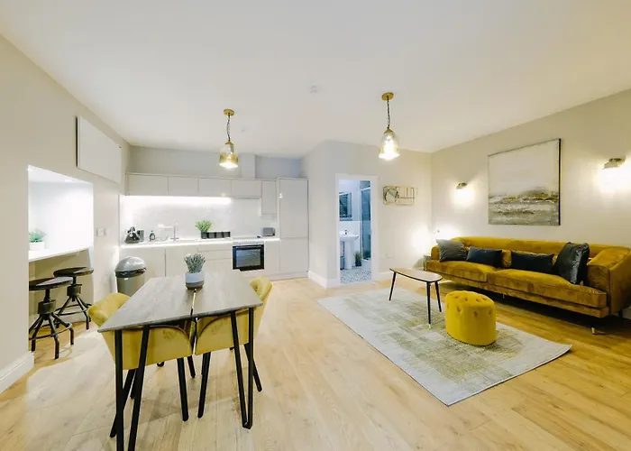 One Bedroom In Gloucester Road North Appartamento *